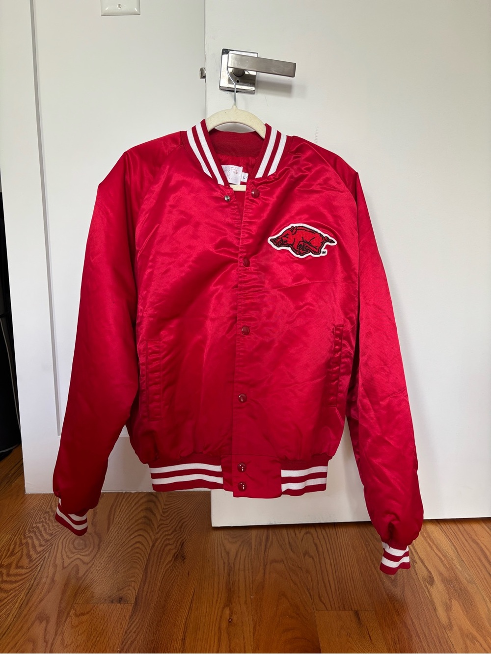 Arkansas Razorbacks Red Satin Bomber Jacket Men's L (fits Like M) Vintage